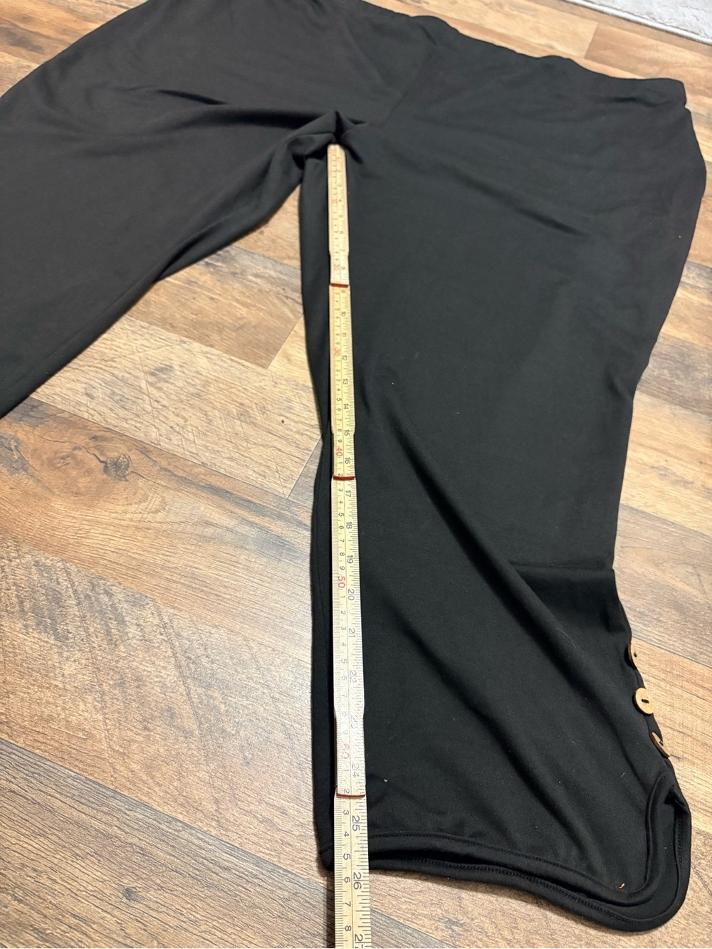 SHEIN Curve Black Cropped Leggings Button Detail Hem Stretch Size 7XL - Picture 5 of 7